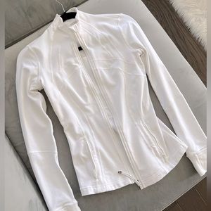 Lululelon Define Jacket Luon with secure pockets Size 2